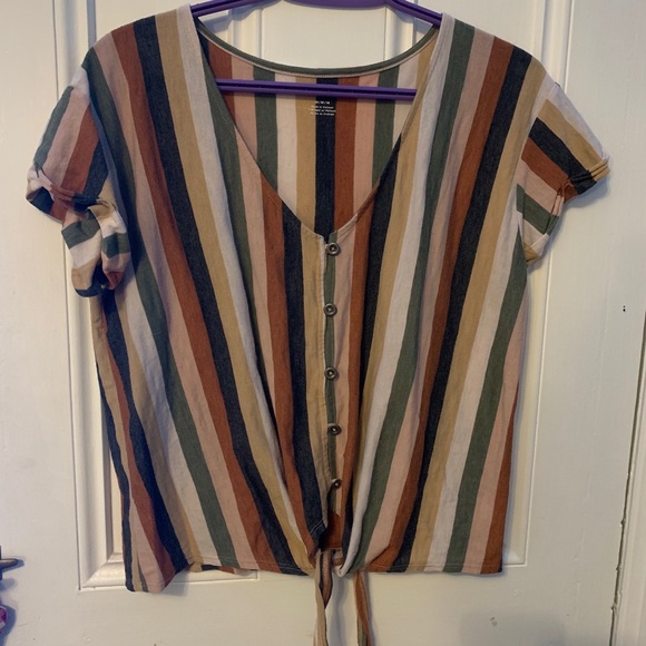 striped shirt - Picture 1 of 1